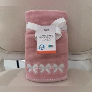 NWT Caro Women Owned Dusty Rose Hand Towels with Bow Embroidery - Set of 2